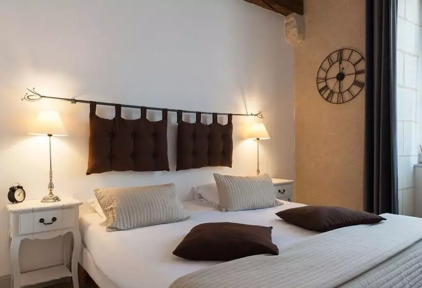 ホテル Hôtel Restaurant Chambre Insolite Spa Le Xii De Luynes