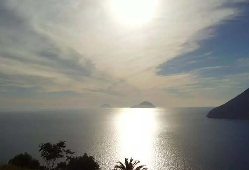 Отель La Settima Luna