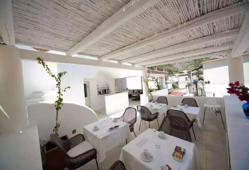 Отель La Settima Luna