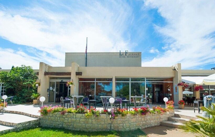 酒店 Logis Hôtel & Restaurant Le Fleurance