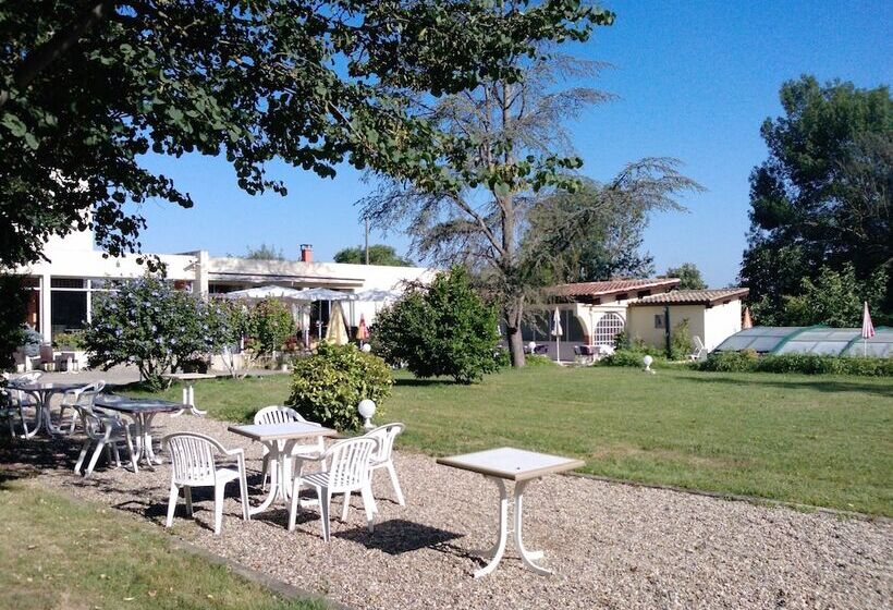 酒店 Logis Hôtel & Restaurant Le Fleurance