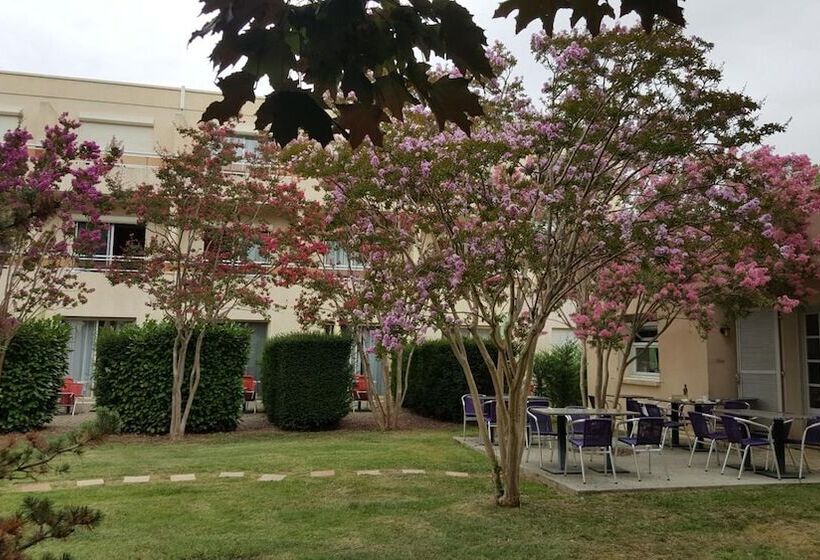 酒店 Logis Hôtel & Restaurant Le Fleurance