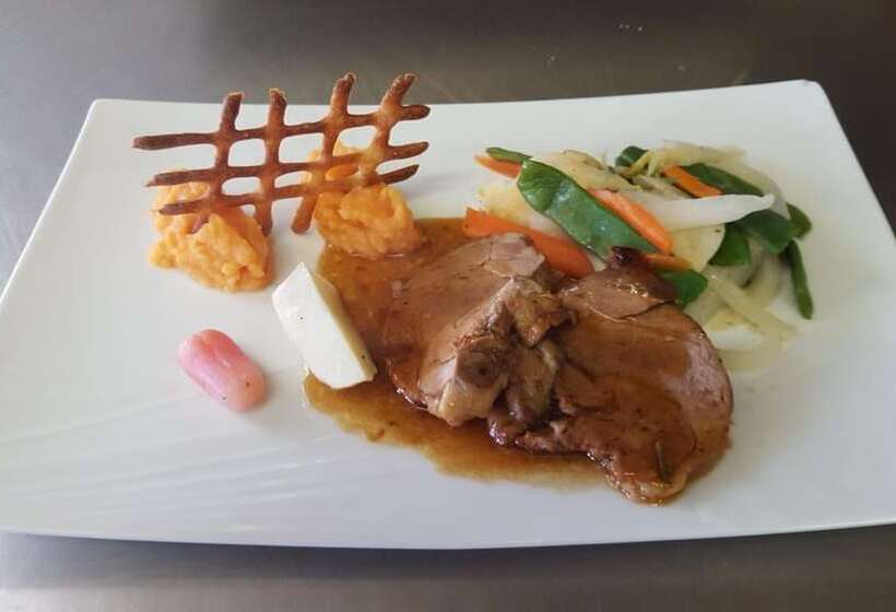 酒店 Logis Hôtel & Restaurant Le Fleurance