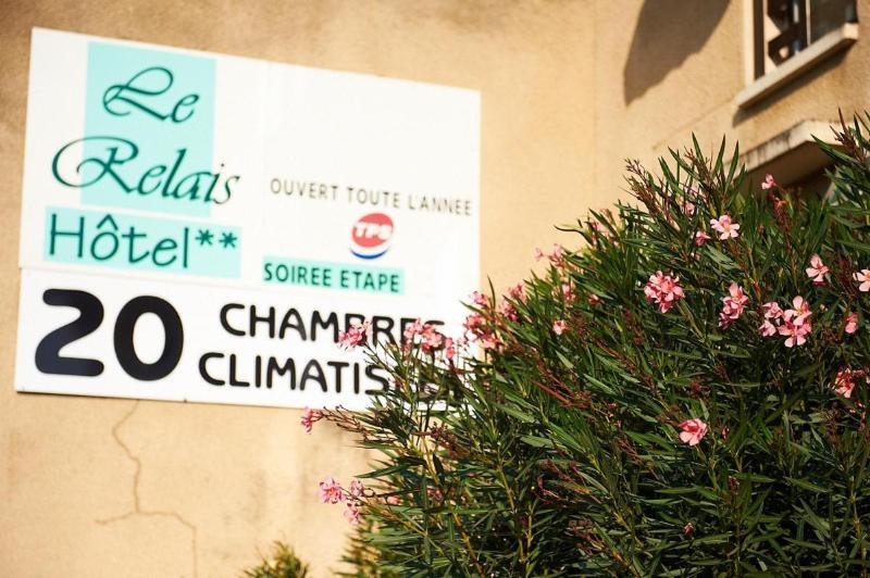 酒店 Logis Hôtel & Restaurant Le Fleurance