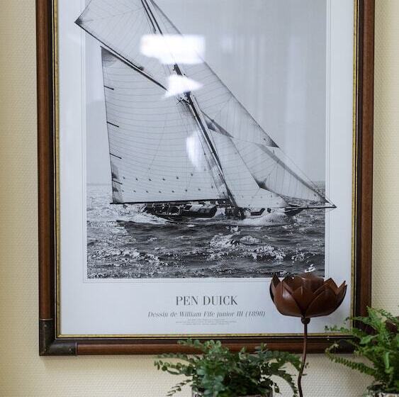 בית מלון כפרי Logis Hôtellerie Les Brisants , Restaurant J M Perochon