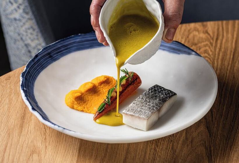 בית מלון כפרי Logis Hôtellerie Les Brisants , Restaurant J M Perochon