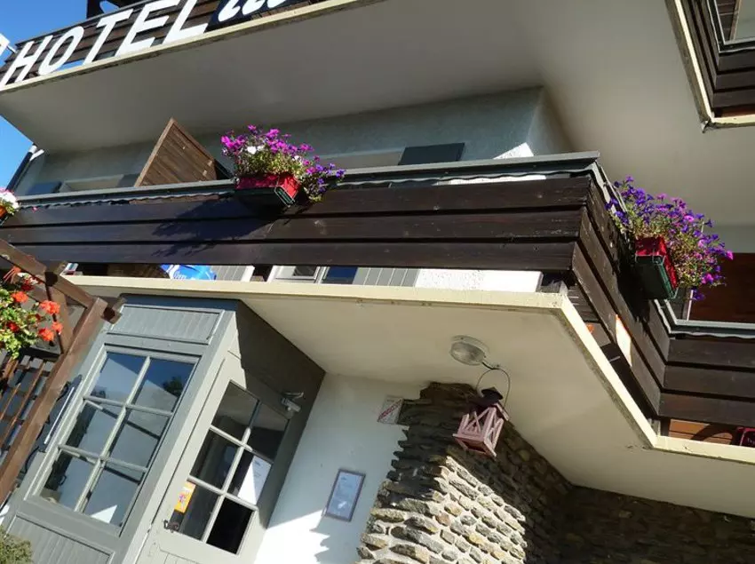 هتل Les Aravis