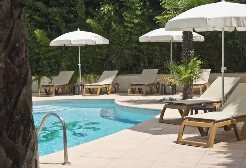 Отель Les Oliviers