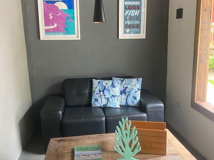 Отель Pousada Tubes Hostel