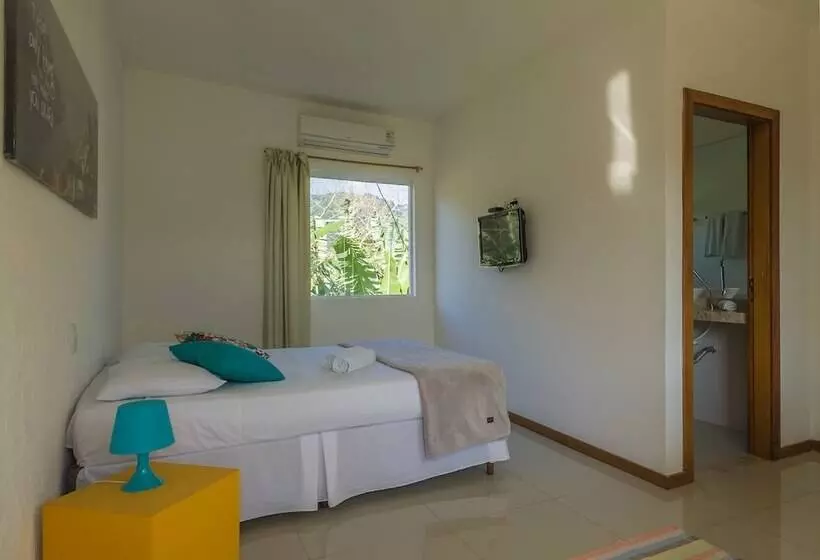 ホテル Pousada Tubes Hostel