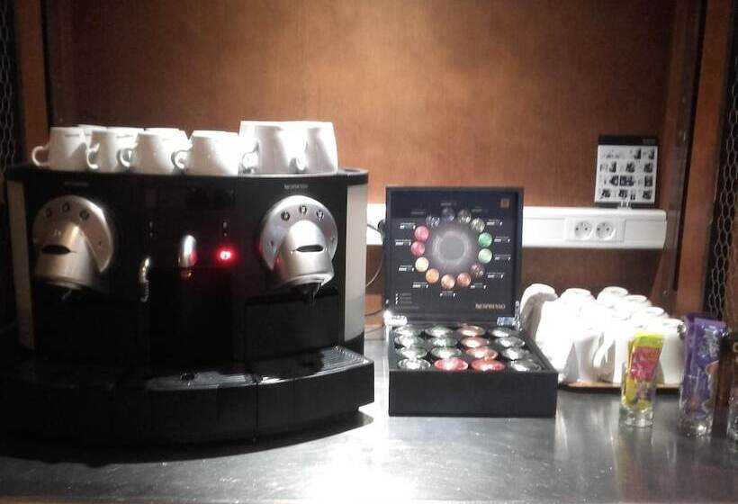 酒店 The Originals Access, Hôtel Arum, Remiremont