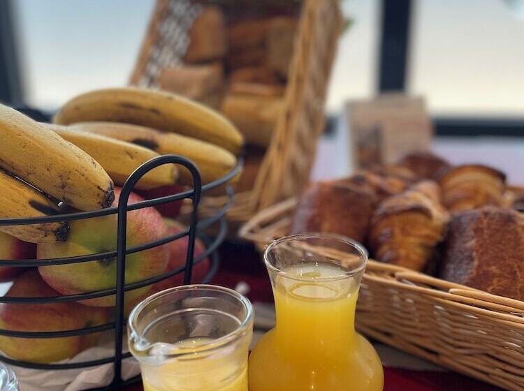 酒店 The Originals Access, Hôtel Arum, Remiremont