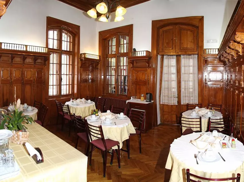 ホテル Vila Camelia