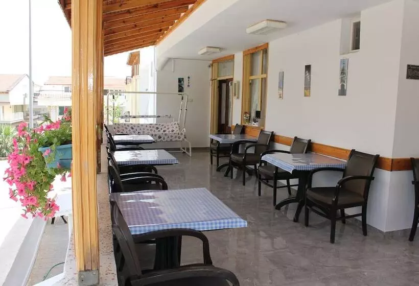 Мотель özge Pansiyon   Hostel