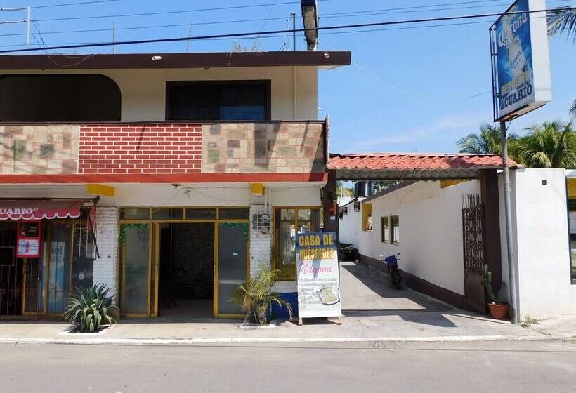 Отель Casa De Huespedes Nayomi By Rotamundos