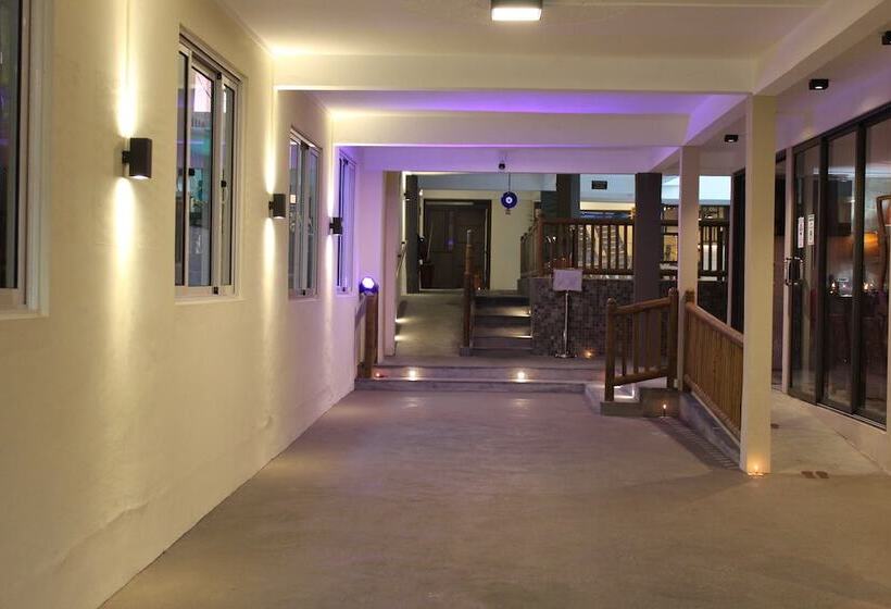 پانسیون Sikamifer Tourist Resort