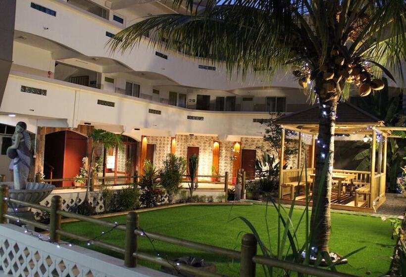 پانسیون Sikamifer Tourist Resort