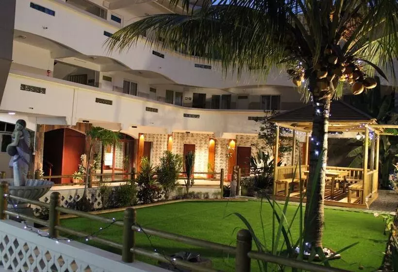 پانسیون Sikamifer Tourist Resort