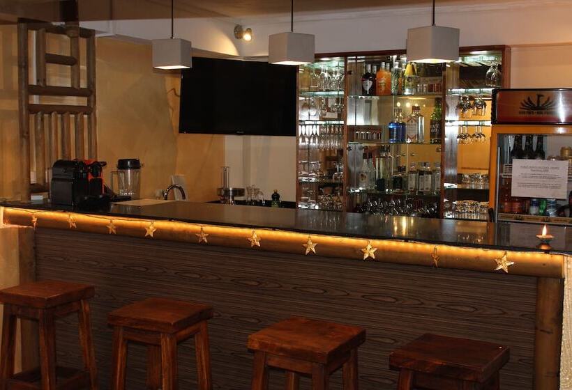 پانسیون Sikamifer Tourist Resort