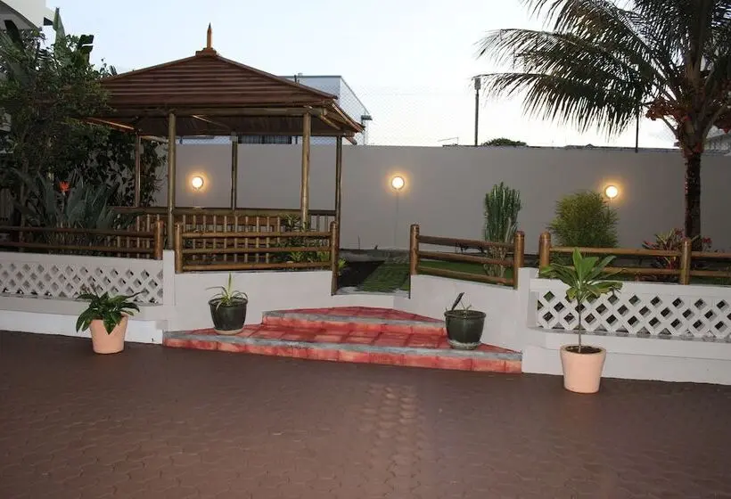 پانسیون Sikamifer Tourist Resort
