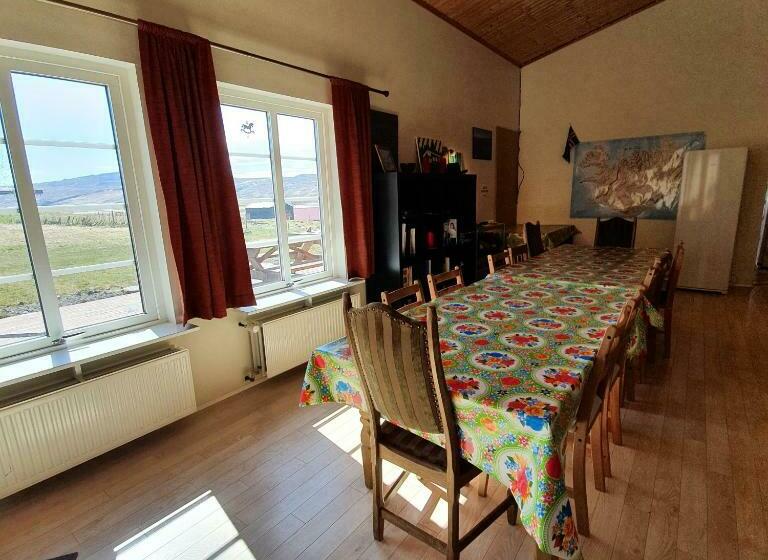 پانسیون Hvammur 2 Guesthouse Red House