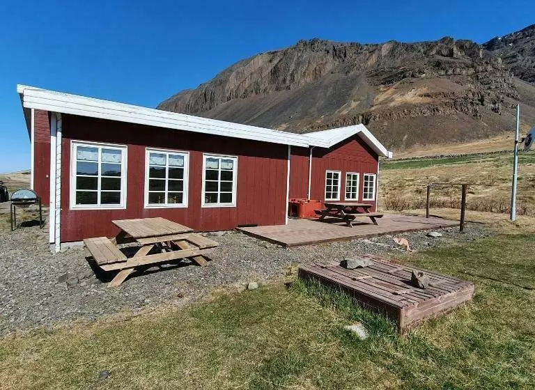 پانسیون Hvammur 2 Guesthouse Red House
