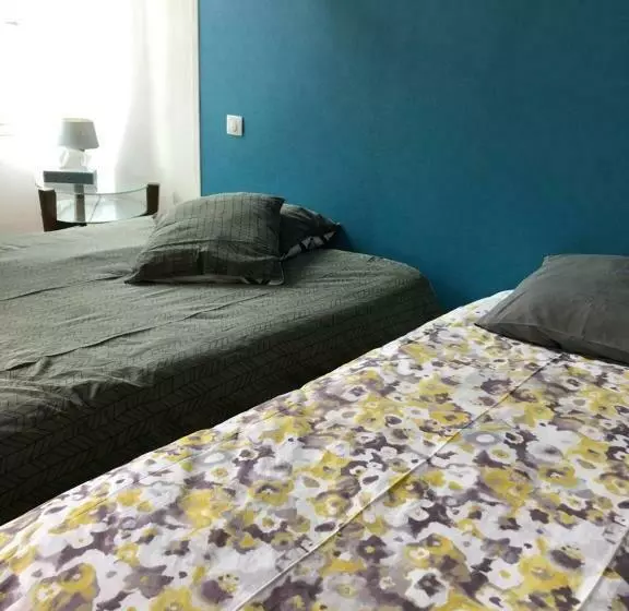 ベッドアンドブレックファースト Le 42 Chambre Bleue