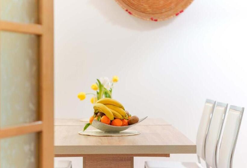 تختخواب و صبحانه Montellino S Suite Oro