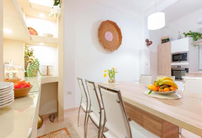 تختخواب و صبحانه Montellino S Suite Oro