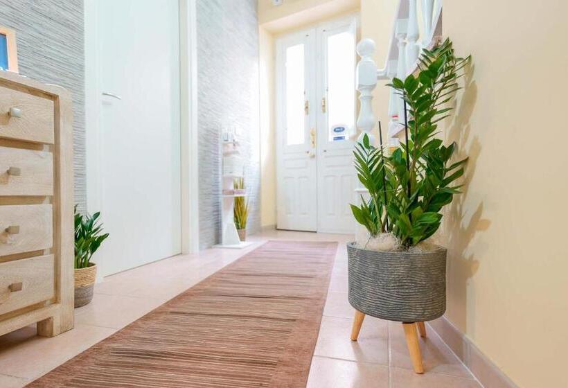 تختخواب و صبحانه Montellino S Suite Oro