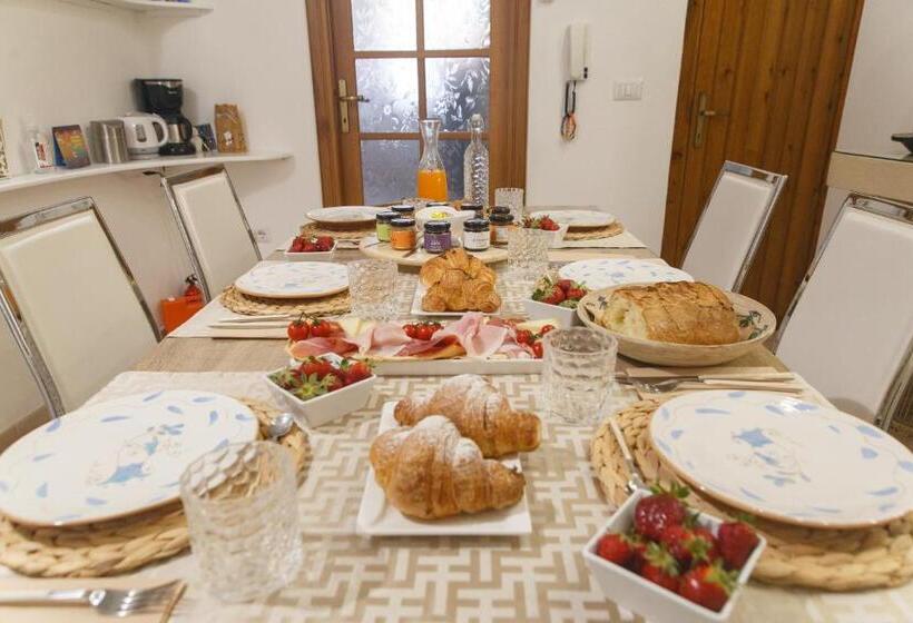 تختخواب و صبحانه Montellino S Suite Oro