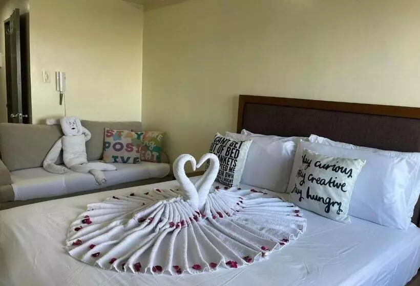 Green Residences Stays By Pbyy