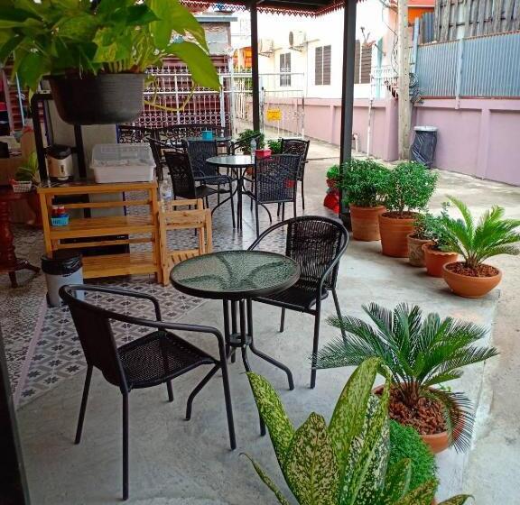 Hotel Siri Guesthouse