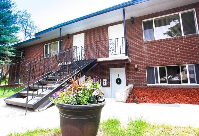 The Palace At Kingston East