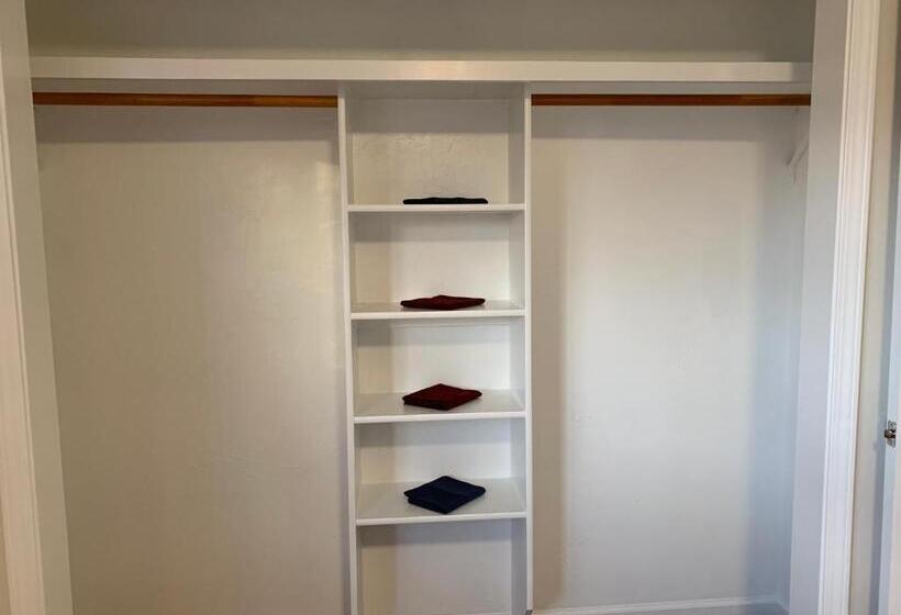 The Palace At Kingston East