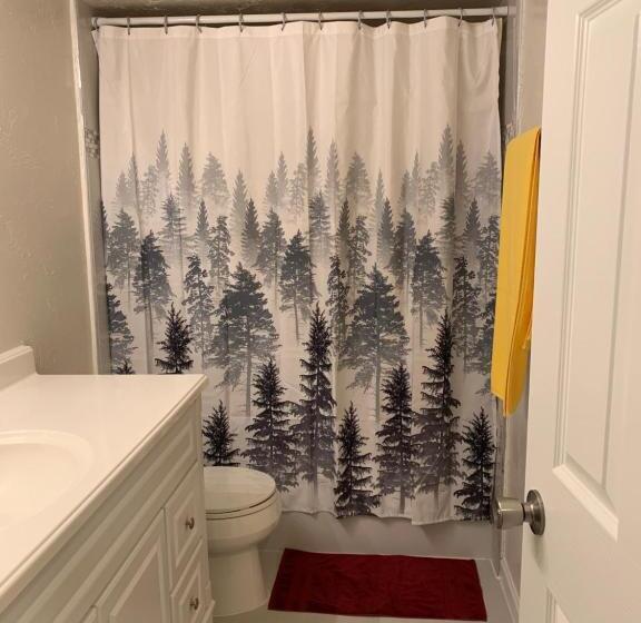 The Palace At Kingston East