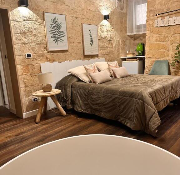 تختخواب و صبحانه Sister Residence Rooms