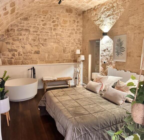 تختخواب و صبحانه Sister Residence Rooms