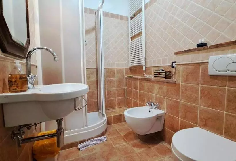Hotelli Agriturismo Abbazia Sette Frati A Casa Di Sara