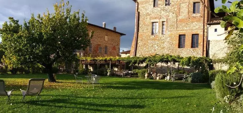 Hotelli Agriturismo Abbazia Sette Frati A Casa Di Sara