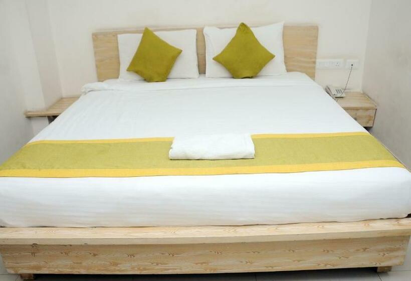 בית מלון כפרי Pratz Inn