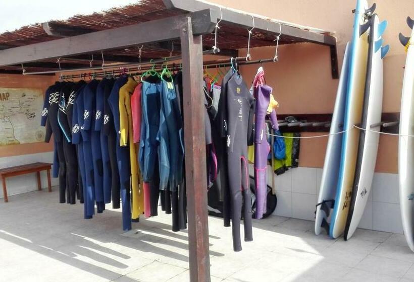 פנסיון Surf House Helena