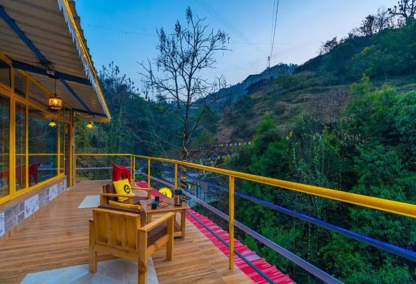 The Hosteller Mussoorie By The Streamside, Kempty