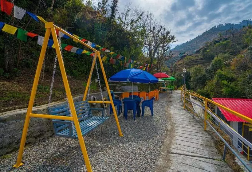 The Hosteller Mussoorie By The Streamside, Kempty