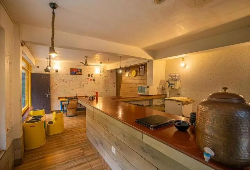 The Hosteller Mussoorie By The Streamside, Kempty