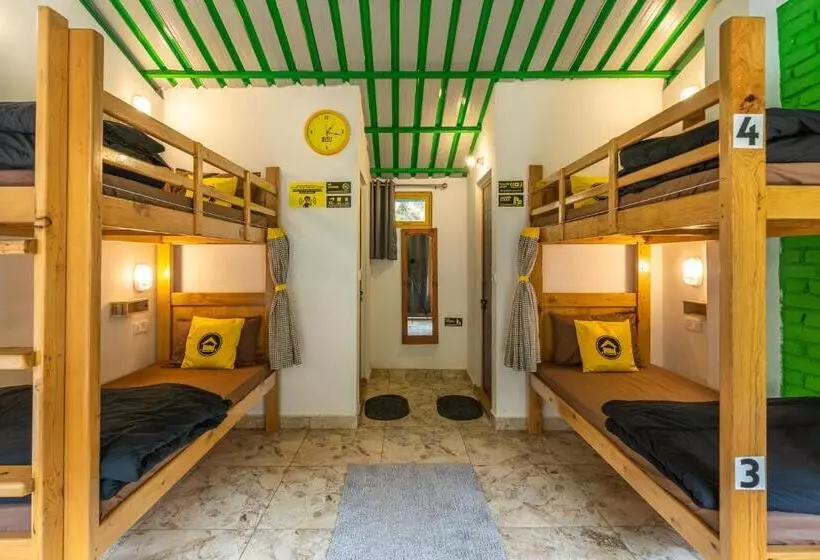 The Hosteller Mussoorie By The Streamside, Kempty