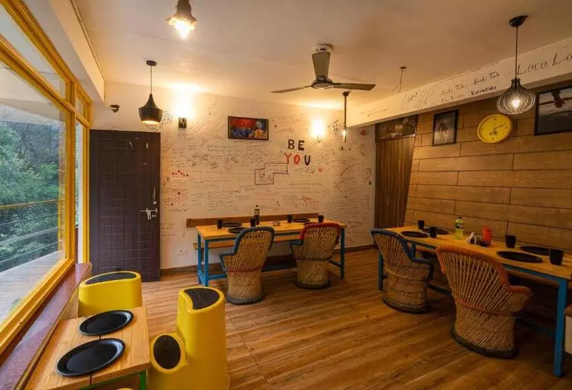 The Hosteller Mussoorie By The Streamside, Kempty