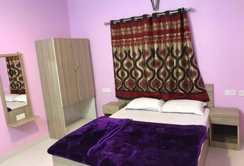 Hotelli Happystay Rooms And Cottages