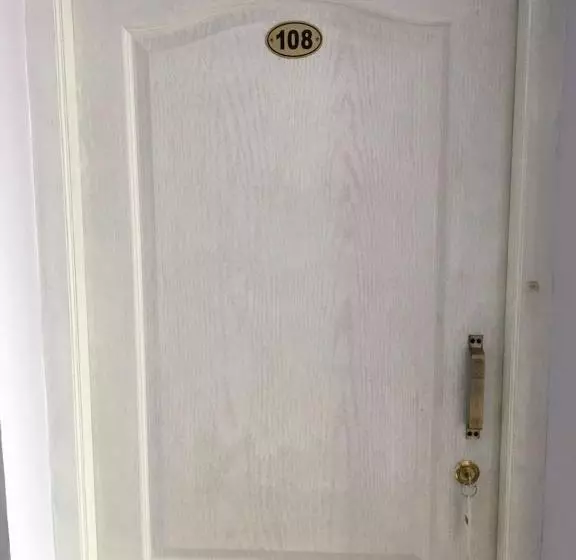 Hotelli Happystay Rooms And Cottages