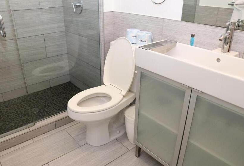 Charming & Stylish Studio On Beacon Hill #15